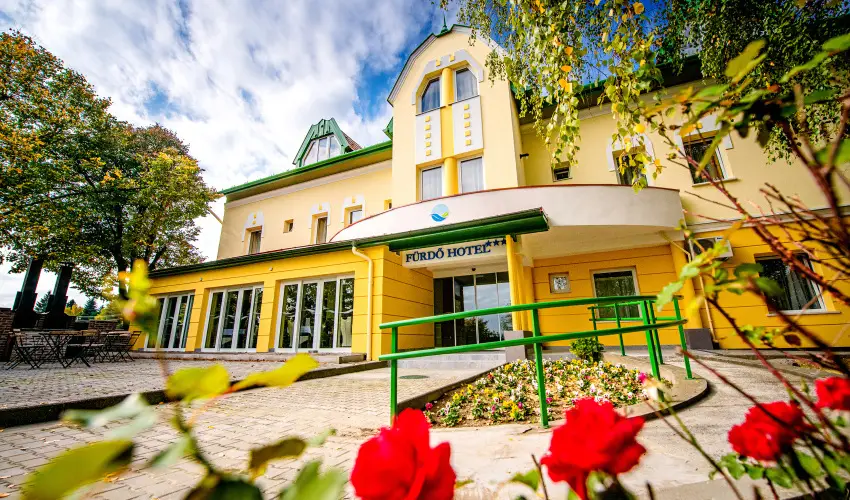 Fürdő Hotel Zalakaros - Pünkösd (min. 2 éj)