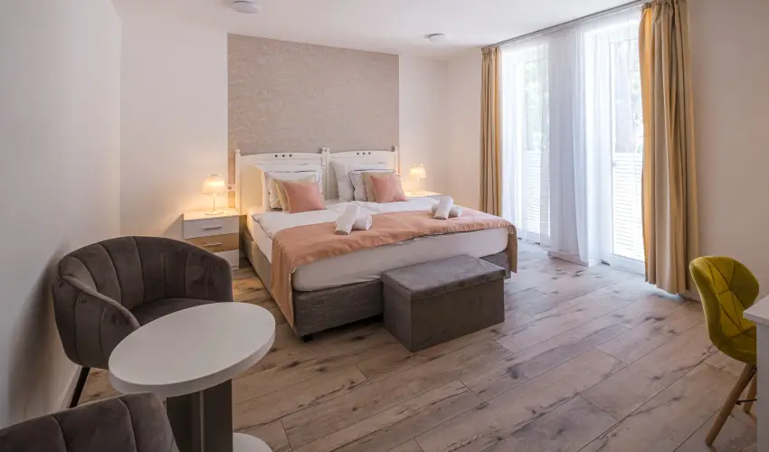 Fred Centrum Panzi Balatonfred - Pnksd (min. 3 j)