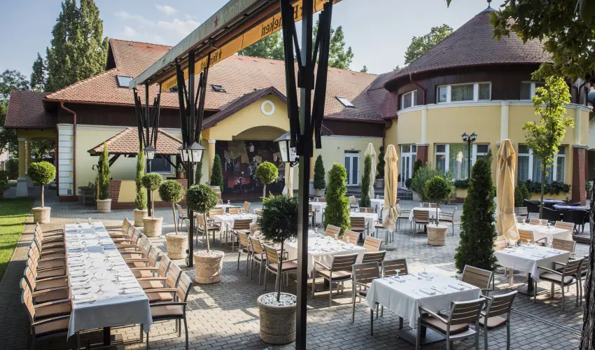 Garden Hotel Wellness & Konferencia Szolnok - Pnksd 