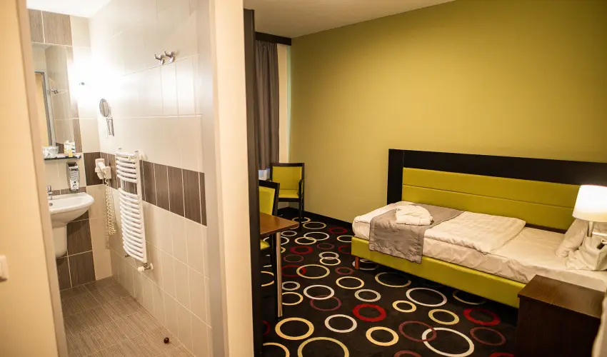 Garden Hotel Wellness & Konferencia Szolnok - Pnksd 