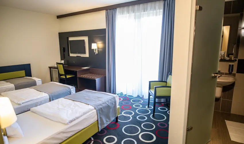 Garden Hotel Wellness & Konferencia Szolnok - Pnksd 