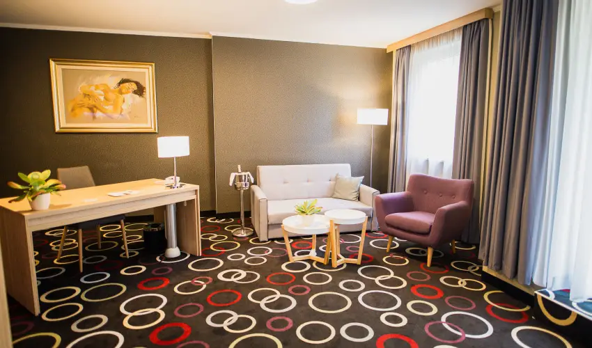 Garden Hotel Wellness & Konferencia Szolnok - Pnksd 