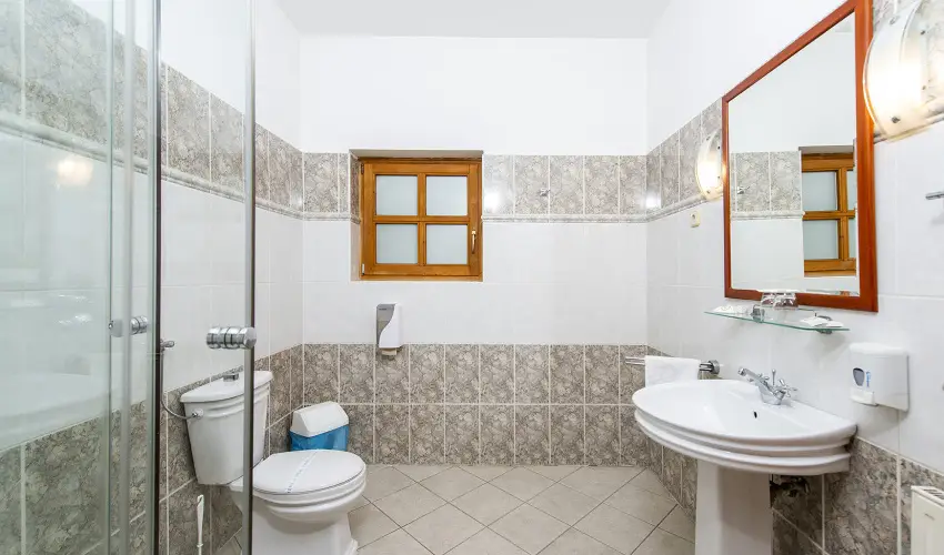 Gastland M0 Hotel Szigetszentmikls - Pnksd