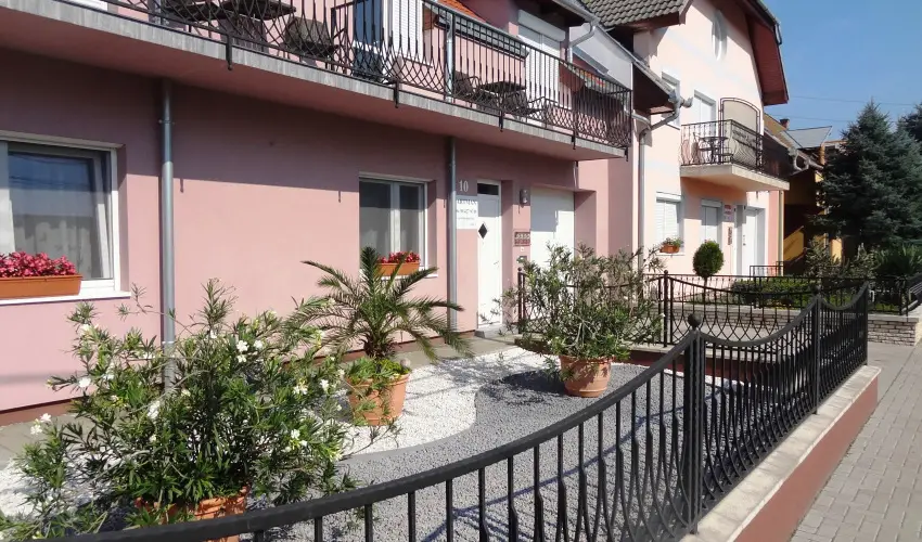 Gere Art & Exclusive Apartman Hark�ny - P�nk�sd (min. 3 �j)