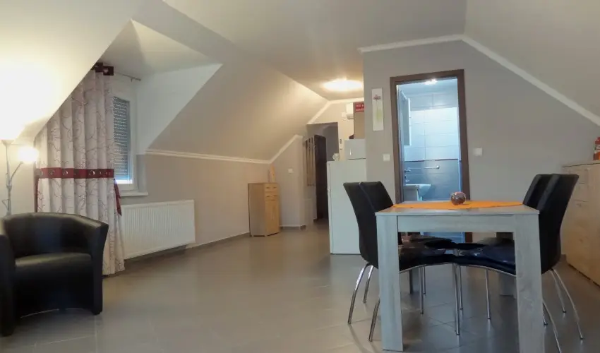 Gere Art & Exclusive Apartman Hark�ny - P�nk�sd (min. 3 �j)