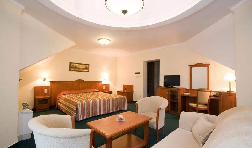 Geréby Kúria Hotel és Lovasudvar Lajosmizse - Pünkösd