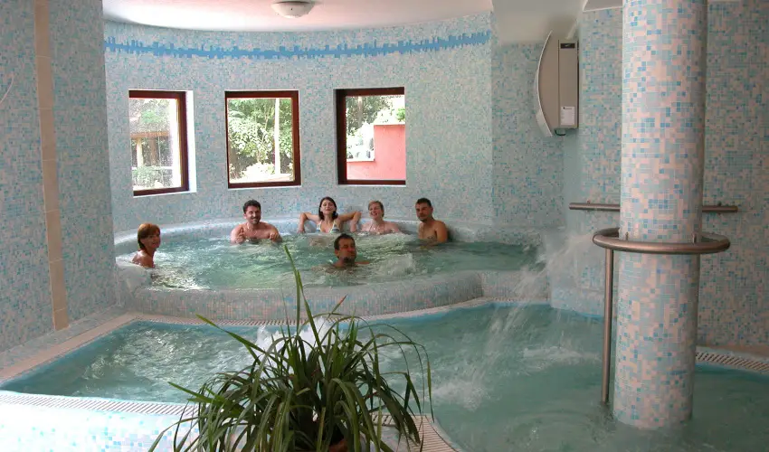 Geréby Kúria Hotel és Lovasudvar Lajosmizse - Pünkösd