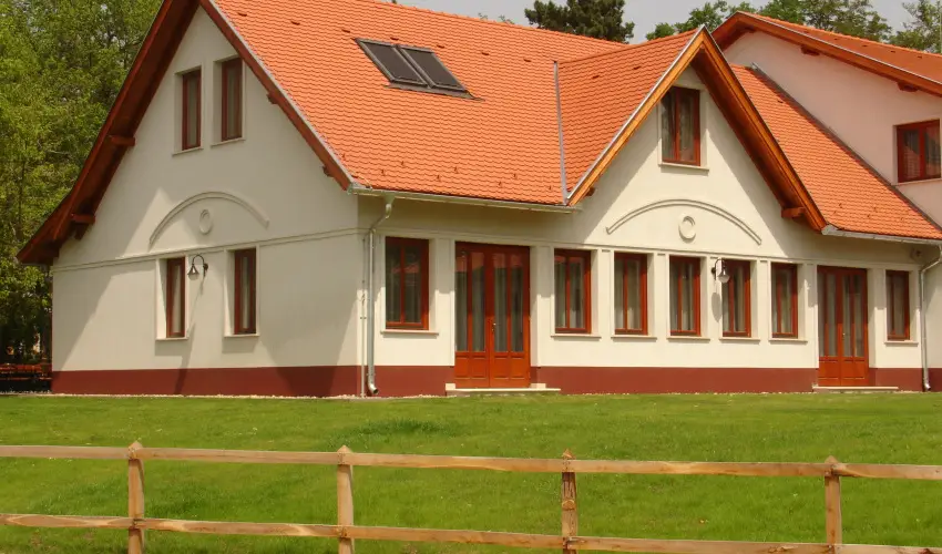 Geréby Kúria Hotel és Lovasudvar Lajosmizse - Pünkösd