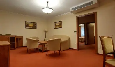 Gerby Kria Hotel s Lovasudvar Lajosmizse