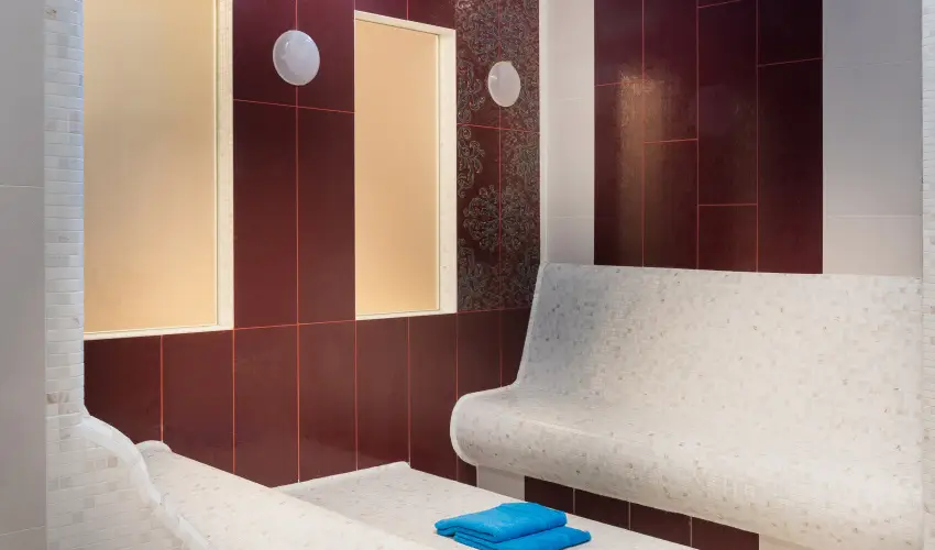 Golden Ball Club Hotel Gyr - Pnksd