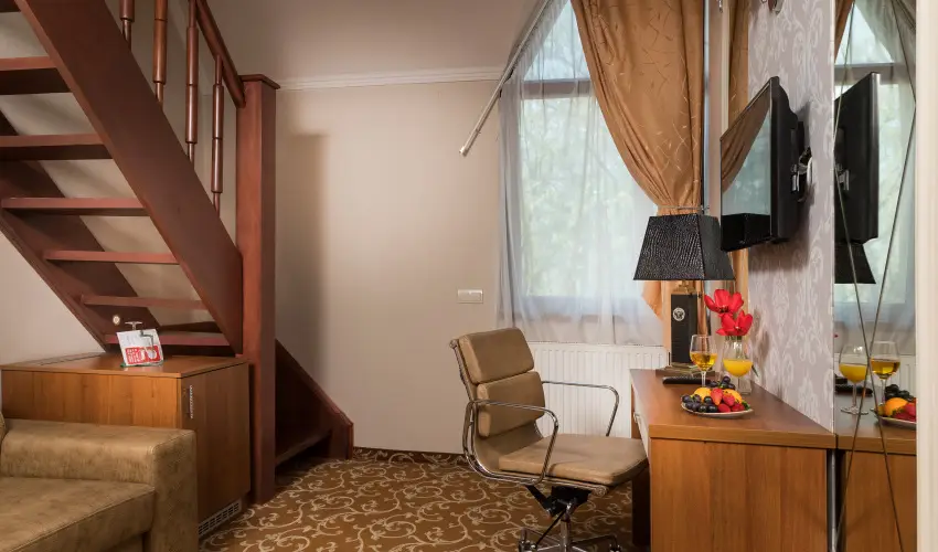 Golden Ball Club Hotel Gyr - Pnksd