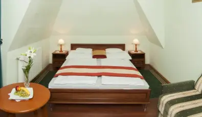 Gosztola Gy�ngye-az erd� sz�llod�ja Gosztola