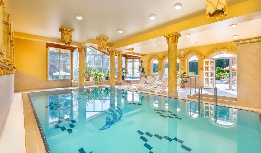 Gosztola Gy�ngye-az erd� sz�llod�ja Gosztola - P�nk�sd (min. 3 �j)