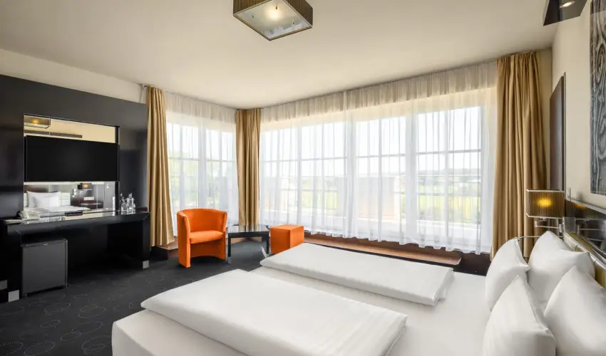 Gotthard Therme Hotel Szentgotth�rd - P�nk�sd - teljes el�refizet�ssel (min. 2 �j)