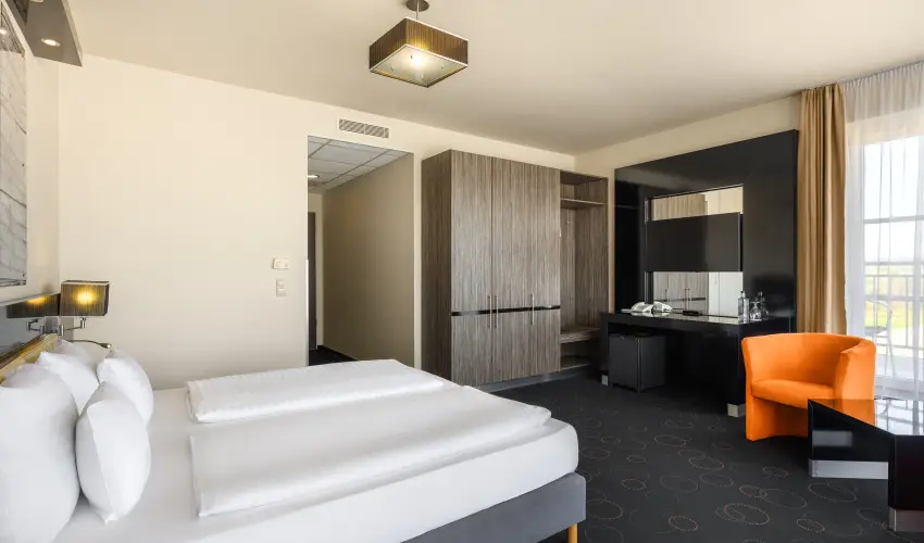 Gotthard Therme Hotel Szentgotth�rd - P�nk�sd - teljes el�refizet�ssel (min. 2 �j)