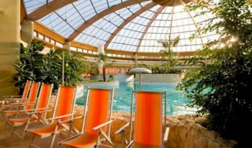 Gotthard Therme Hotel Szentgotth�rd - P�nk�sd - teljes el�refizet�ssel (min. 2 �j)