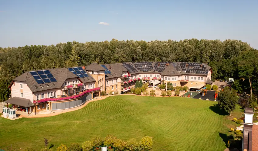 Granada Konferencia Wellness s Sport Hotel Kecskemt - Pnksd 