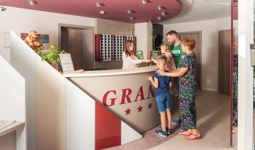 Granada Konferencia Wellness s Sport Hotel Kecskemt - Pnksd 