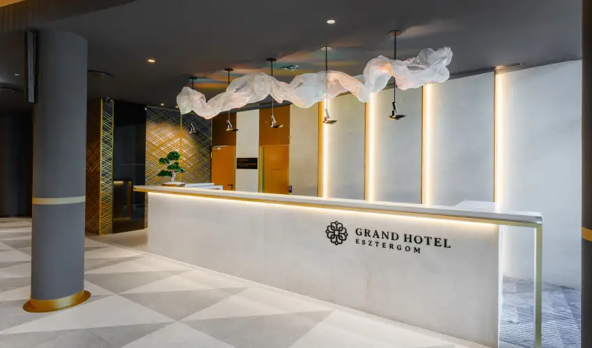 Grand Hotel Esztergom Esztergom - Pnksd (min. 2 j)