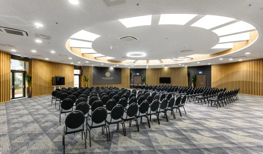 Grand Hotel Esztergom Esztergom - Pnksd (min. 2 j)