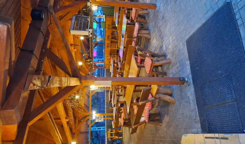 Grill Terasz tterem s Szllshely Mezkvesd - Pnksd 