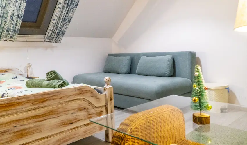 Gyulavez�r Lovasbirodalma Panzi�  Gyulakeszi - P�nk�sd (min. 2 �j)