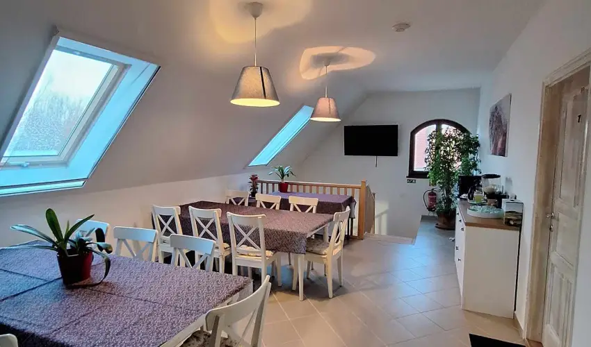 Gyulavez�r Lovasbirodalma Panzi�  Gyulakeszi - P�nk�sd (min. 2 �j)