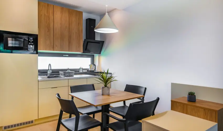 H55 Balatonlelle Apartmanhzak Balatonlelle - Pnksd (min. 2 j)