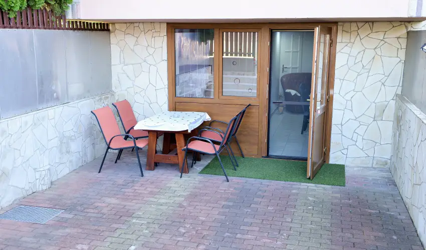 Hajnal Apartman Hajdszoboszl - Pnksd (min. 2 j)