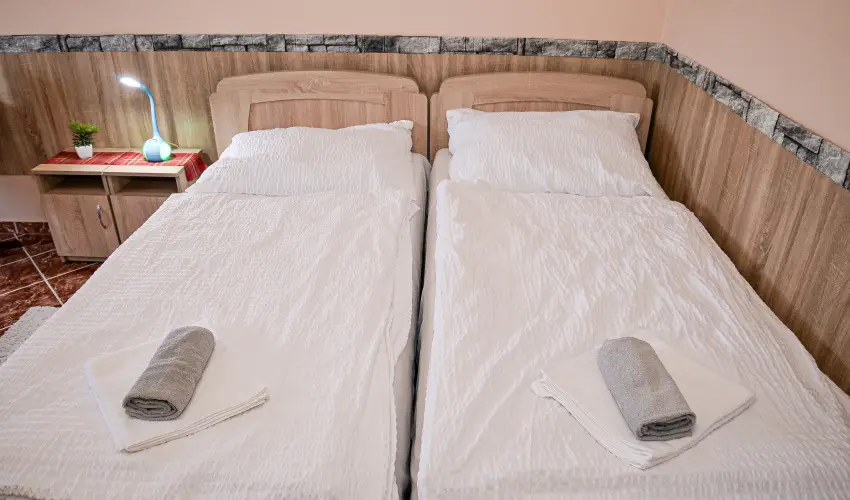 Hajnal Apartman Hajdszoboszl - Pnksd (min. 2 j)