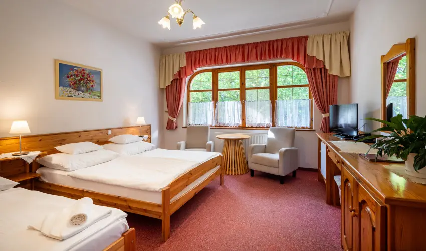 Hajd� Kast�ly Hotel Hajd�szoboszl� - P�nk�sd (min. 2 �j)