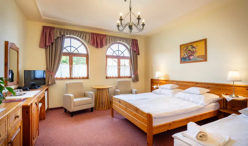 Hajd� Kast�ly Hotel Hajd�szoboszl� - P�nk�sd (min. 2 �j)