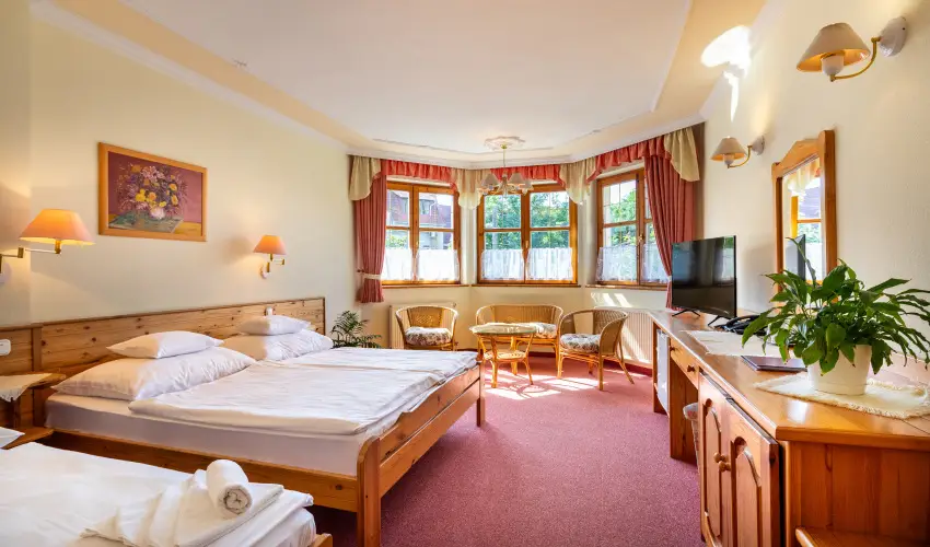 Hajd� Kast�ly Hotel Hajd�szoboszl� - P�nk�sd (min. 2 �j)