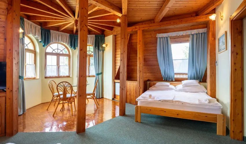Hajd� Kast�ly Hotel Hajd�szoboszl� - P�nk�sd (min. 2 �j)