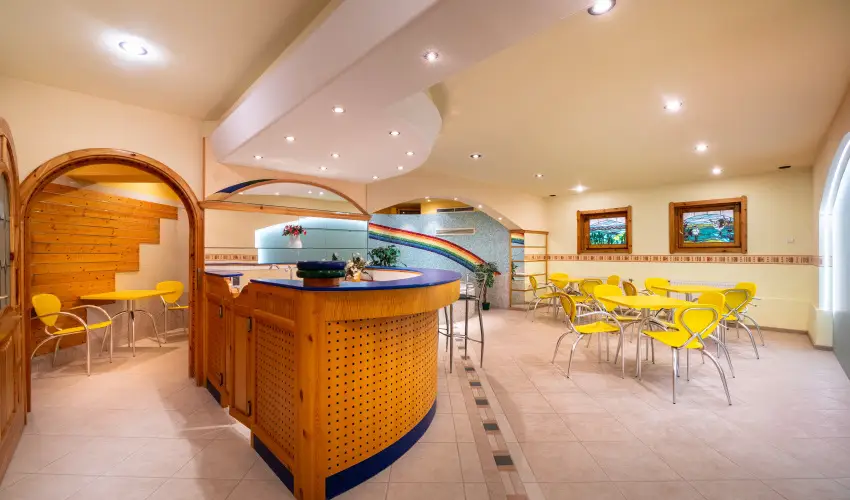 Hajd� Kast�ly Hotel Hajd�szoboszl� - P�nk�sd (min. 2 �j)