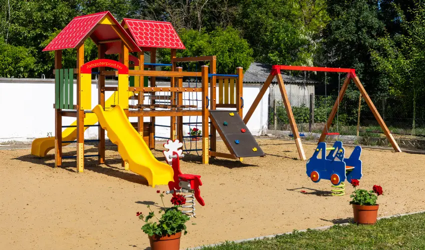 Hajd� Kast�ly Hotel Hajd�szoboszl� - P�nk�sd (min. 2 �j)