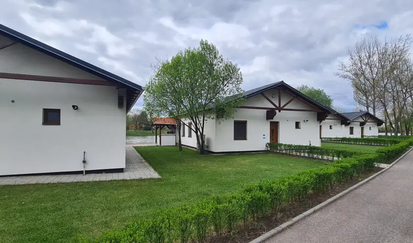 Haleszi Apartman P�teri - P�nk�sd (min. 3 �j)