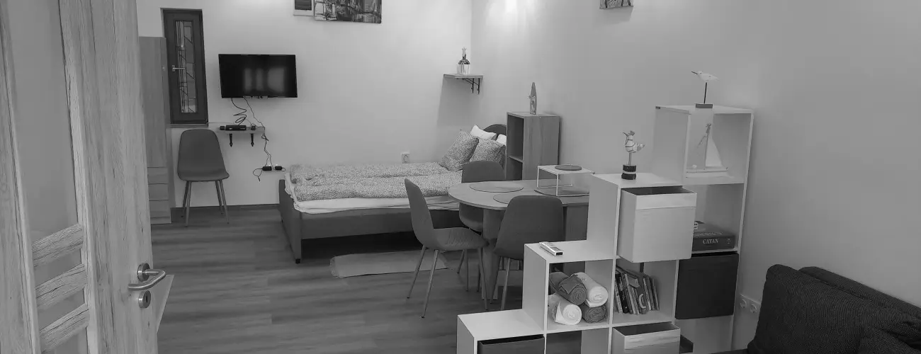 Hanga-lak Velence - Pünkösd (min. 2 éj)