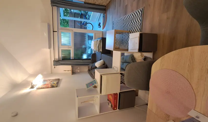 Hanga-lak Velence - Pnksd (min. 2 j)