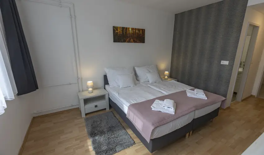 Harangtorony Sz�ll� K�szeg - P�nk�sd