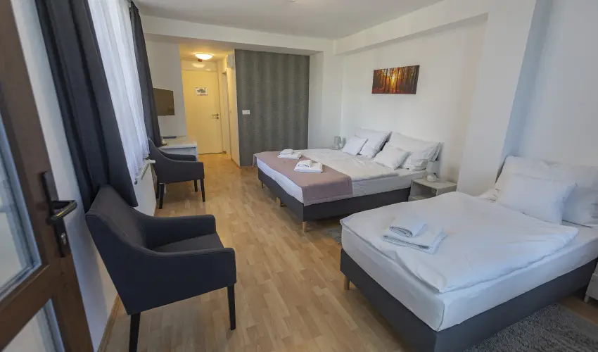 Harangtorony Sz�ll� K�szeg - P�nk�sd