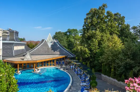Ensana Thermal H�v�z - P�nk�sd - speci�lis el�refizet�ssel