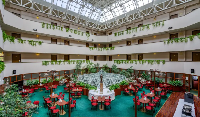 Ensana Thermal Srvr Srvr - Pnksd (min. 2 j)