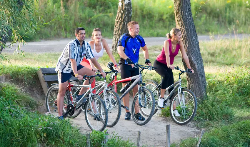Hétkúti Wellness Hotel & Lovaspark Mór - Pünkösd