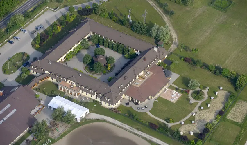 Hétkúti Wellness Hotel & Lovaspark Mór - Pünkösd