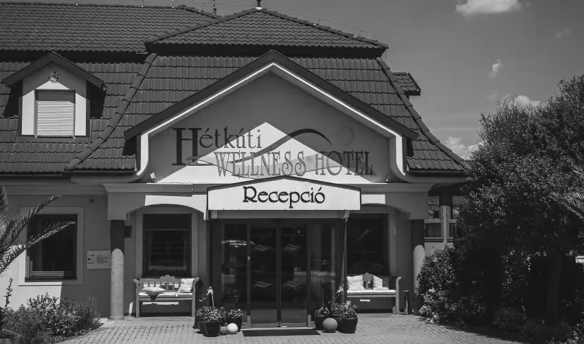 H�tk�ti Wellness Hotel & Lovaspark M�r - P�nk�sd