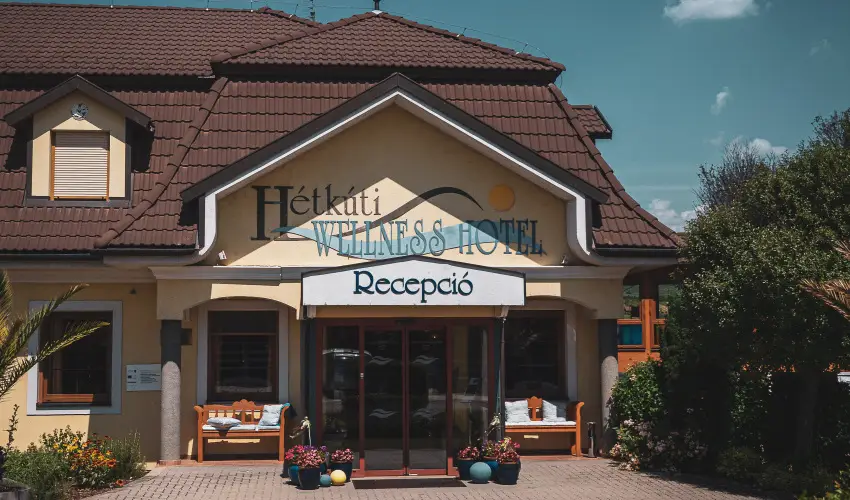 Hétkúti Wellness Hotel & Lovaspark Mór - Pünkösd