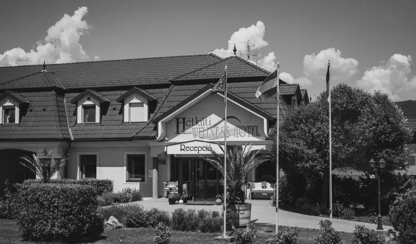 H�tk�ti Wellness Hotel & Lovaspark M�r - P�nk�sd