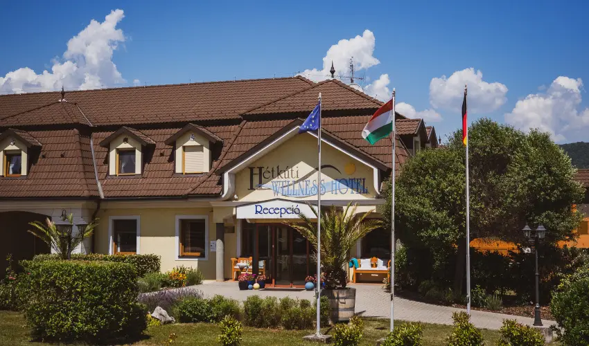 Hétkúti Wellness Hotel & Lovaspark Mór - Pünkösd