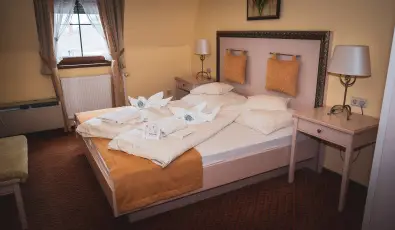 H�tk�ti Wellness Hotel & Lovaspark M�r